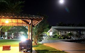 Resort Recanto Da Natureza 4*